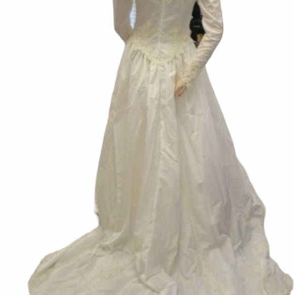 Vintage Wedding Gown Size 8 - Picture 3 of 8
